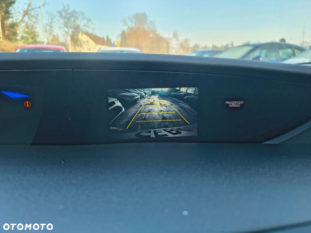 Honda Civic 1.8 i-VTEC Lifestyle - 32