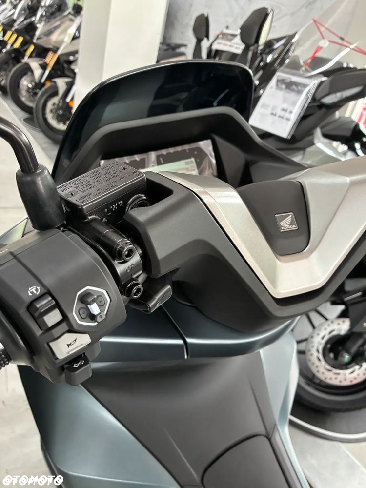 Honda PCX - 5