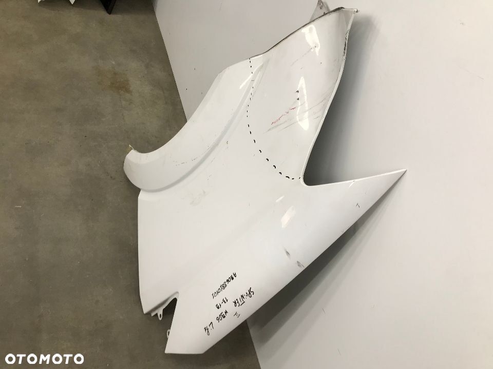 Błotnik Mercedes Sprinter W906 lift lewy przedni 13-19r. A9068810101 - 2