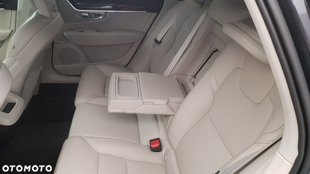 Volvo V90 - 22
