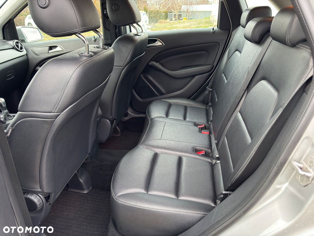 Mercedes-Benz Klasa B 180 (CDI) d AMG Line - 17