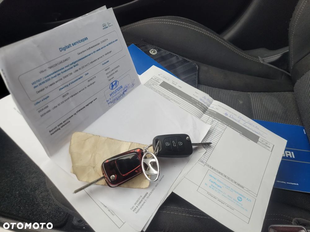 Hyundai i30 blue 1.6 CRDi YES Gold - 23