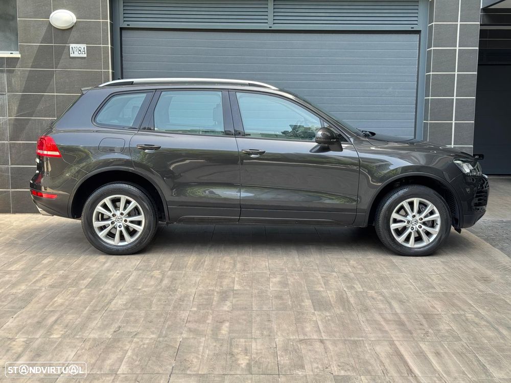 VW Touareg 3.0 V6 TDI Blue Motion DPF Auto Exclusive - 23