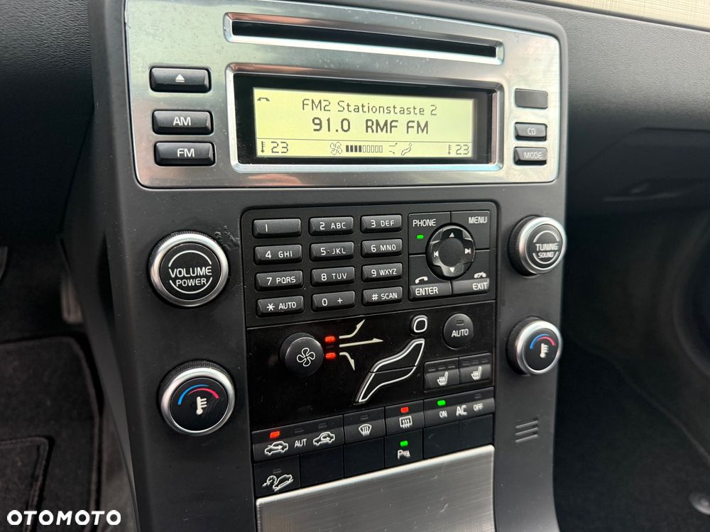 Volvo XC 70 D5 AWD Summum - 17