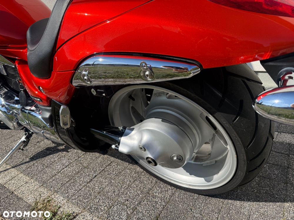 Suzuki Boulevard - 16