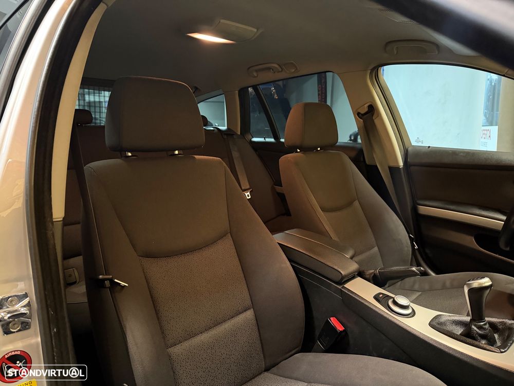 BMW 320 d Navigation - 11