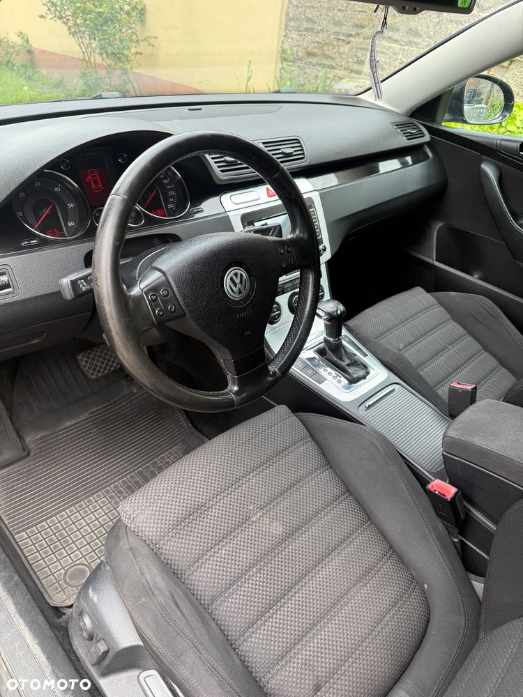 Volkswagen Passat 2.0 TDI DPF Highline DSG - 10