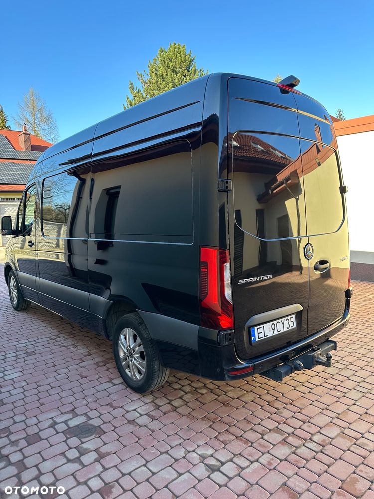 Mercedes-Benz Sprinter 319 - 3