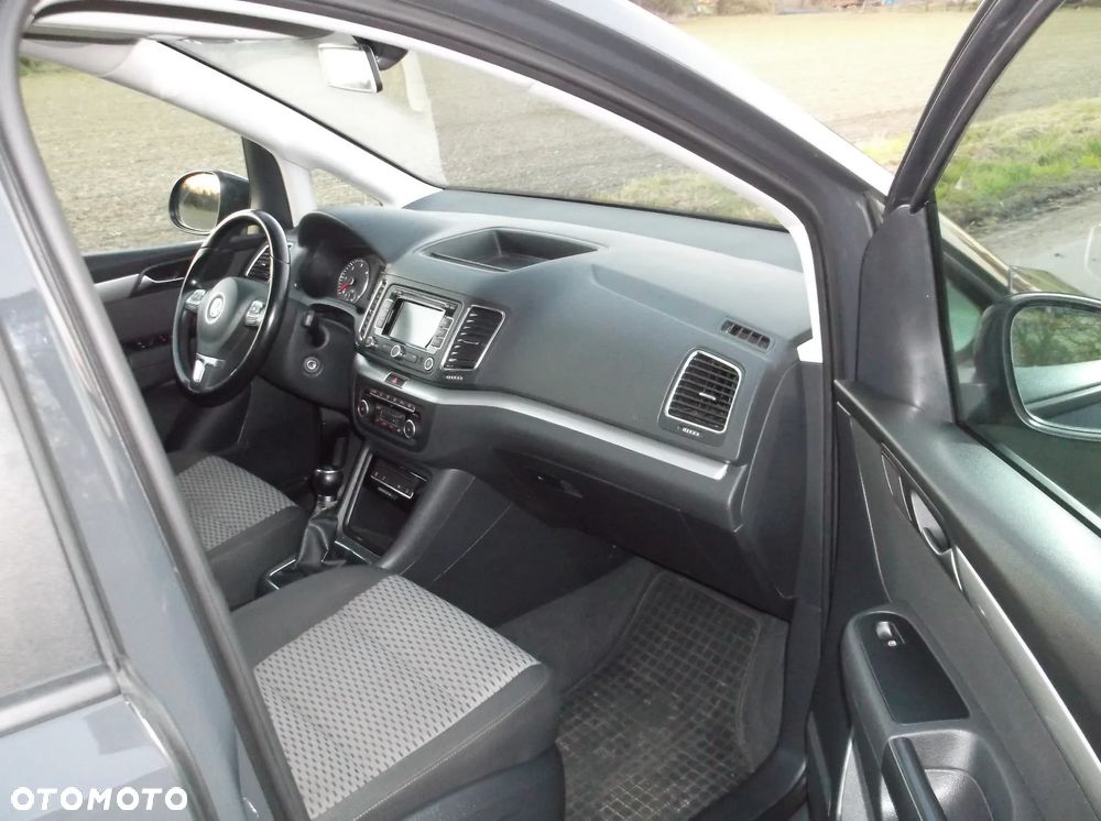 Volkswagen Sharan 2.0 TDI DPF BlueMotion Comfortline - 12