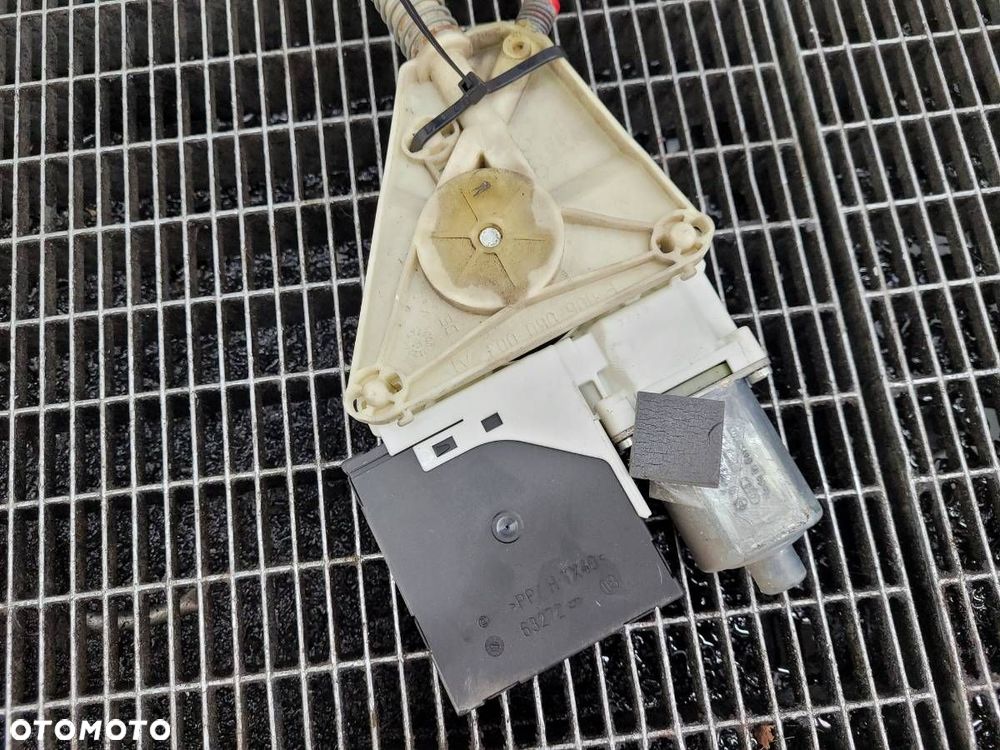 PODNOŚNIK SZYBY PRZÓD LEWY AUDI A3 8P 2008 3 DRZWI 3D EUROPA - 5