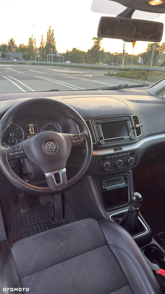 Volkswagen Sharan 2.0 TDI Highline - 9