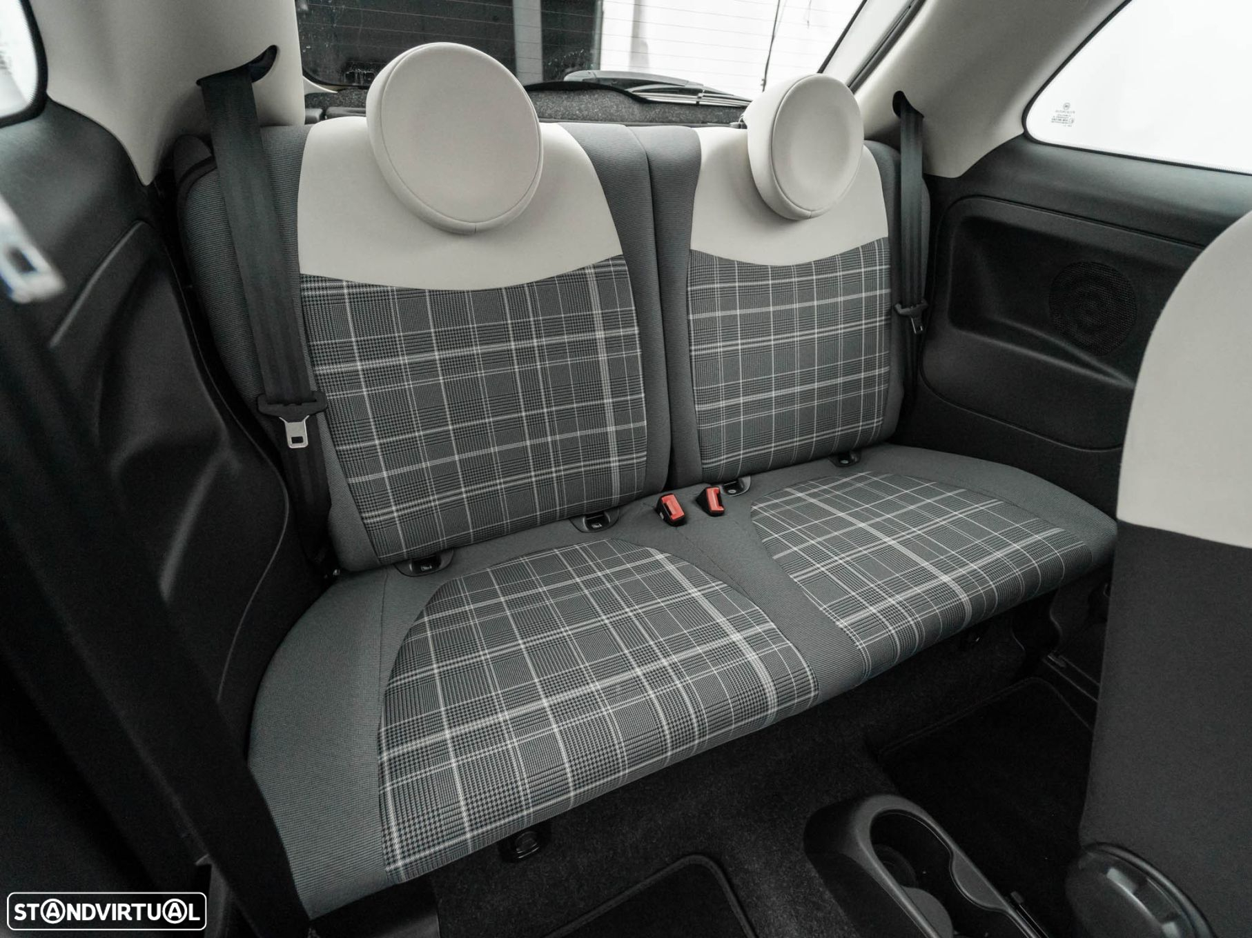 Fiat 500 1.0 Hybrid Lounge - 35