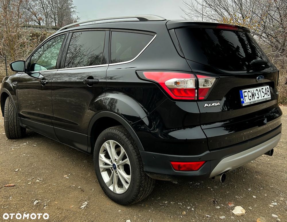 Ford Kuga 1.5 EcoBoost 2x4 Titanium - 3