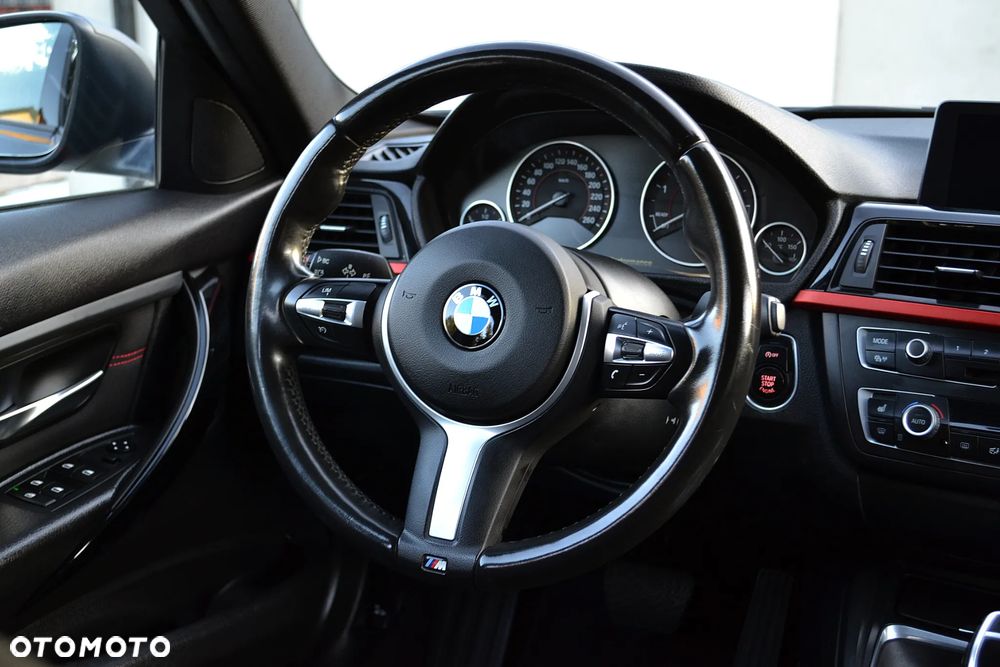 BMW Seria 3 320d DPF Edition Sport - 13