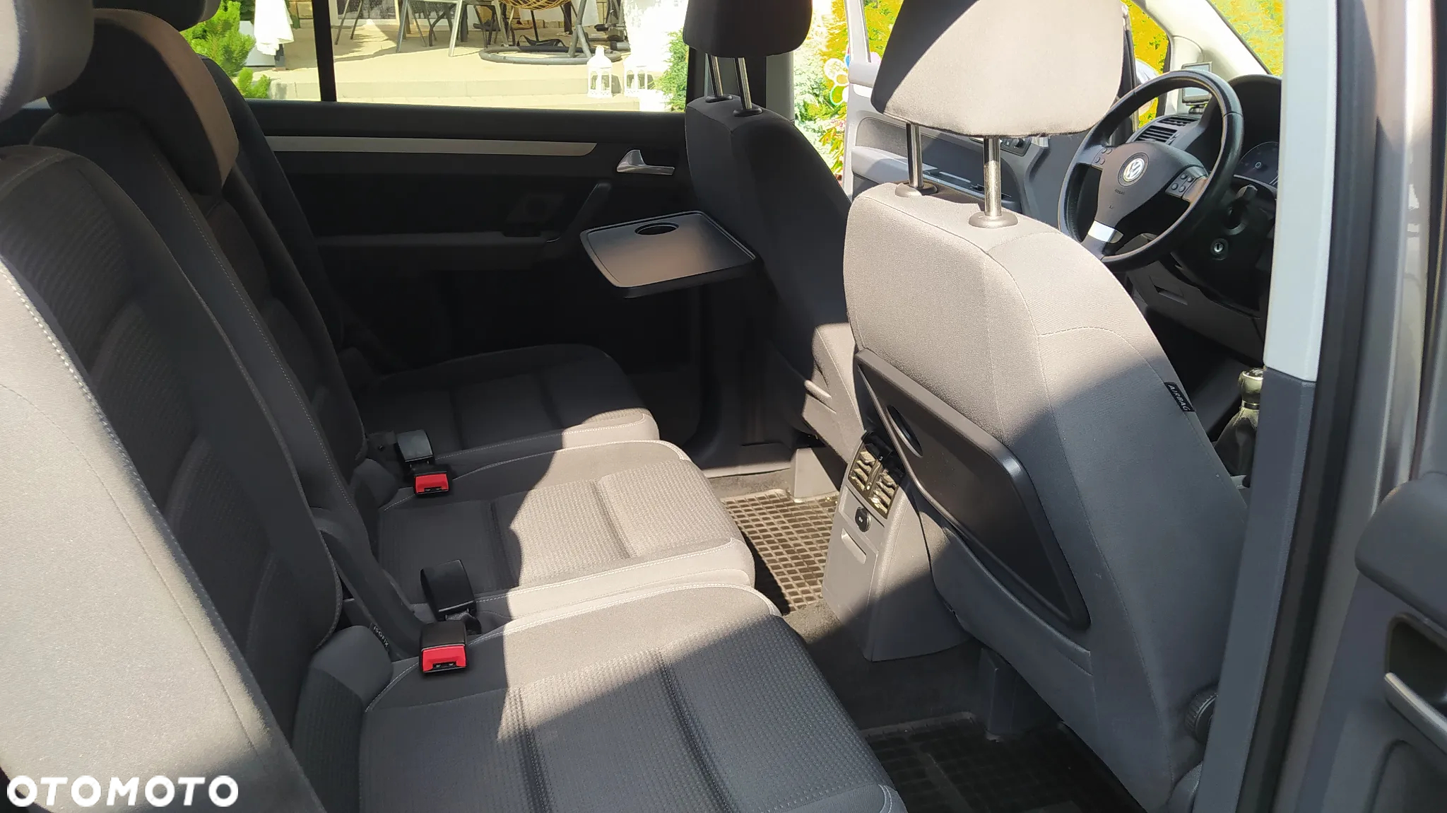 Volkswagen Touran 1.9 TDI Conceptline - 9