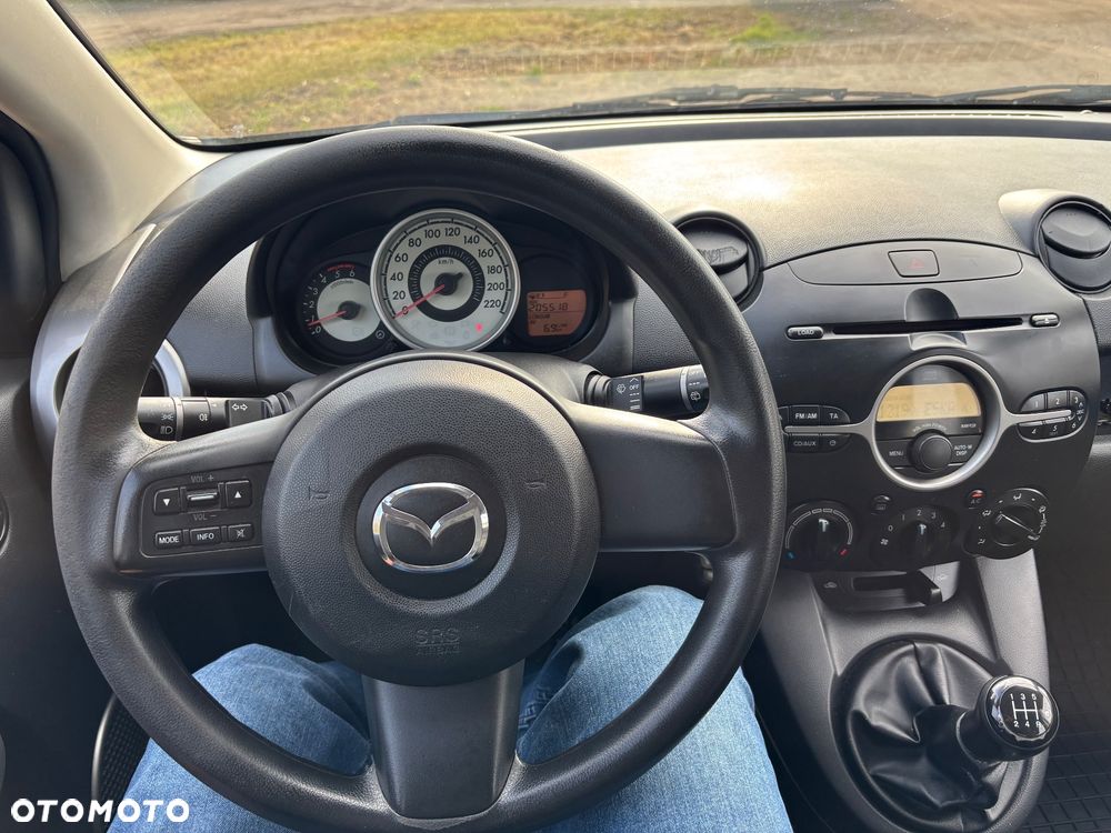 Mazda 2 - 32