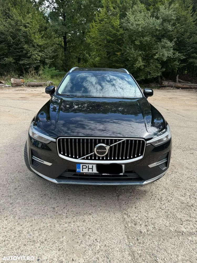 Volvo XC 60 B5 MHEV AT8 AWD Momentum Pro - 1