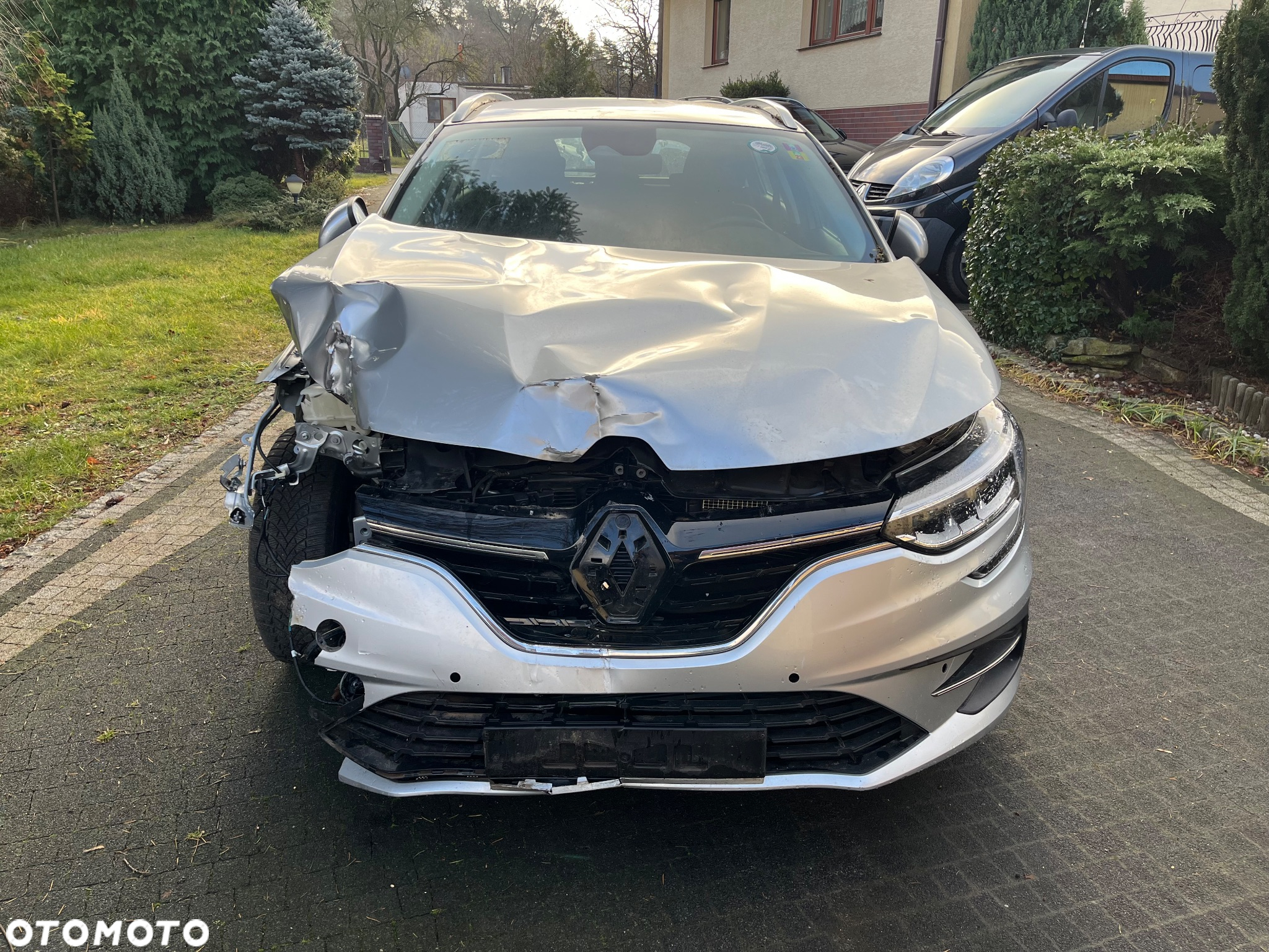 Renault Megane 1.6 E-TECH Plug-In Intens - 2