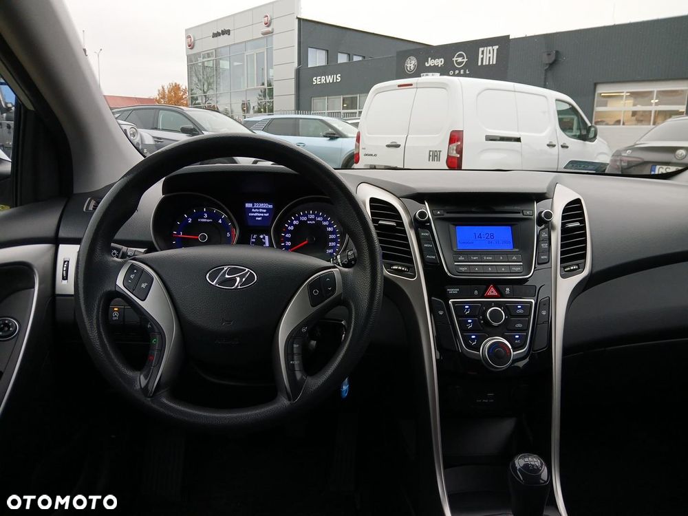 Hyundai i30 1.6 CRDi Classic + - 12