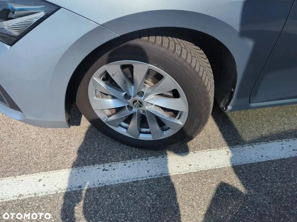Skoda Superb 1.5 TSI mHEV Selection DSG - 16