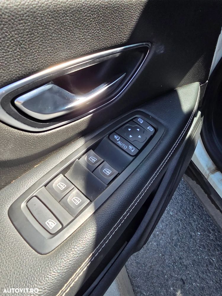 Renault Scenic - 19