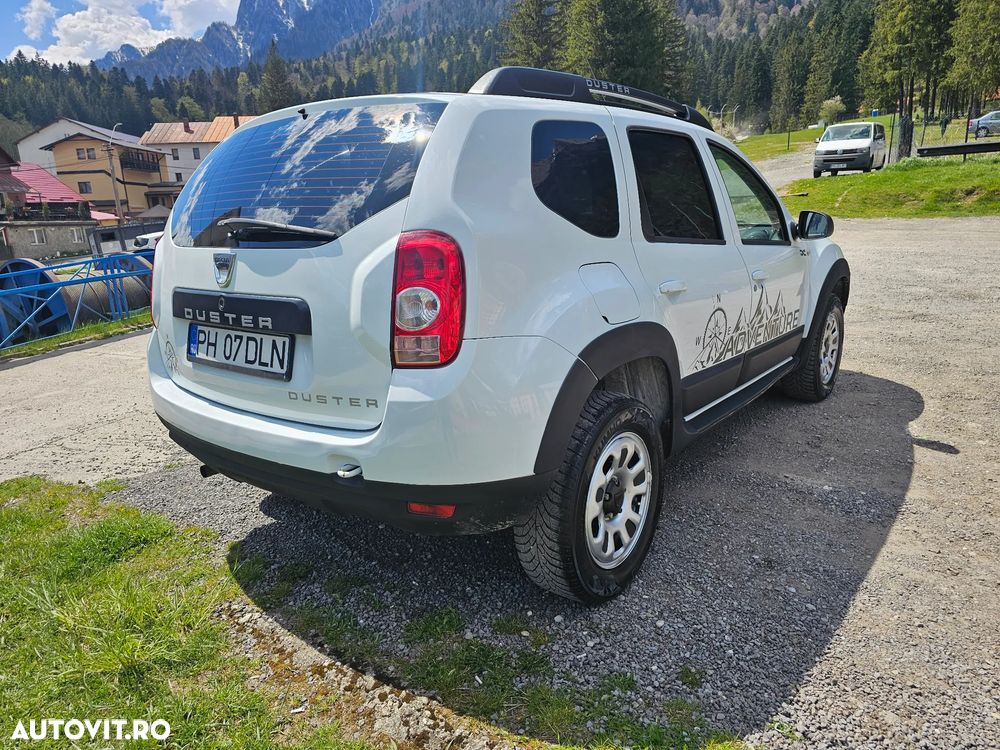 Dacia Duster 1.6 4x2 Laureate - 4
