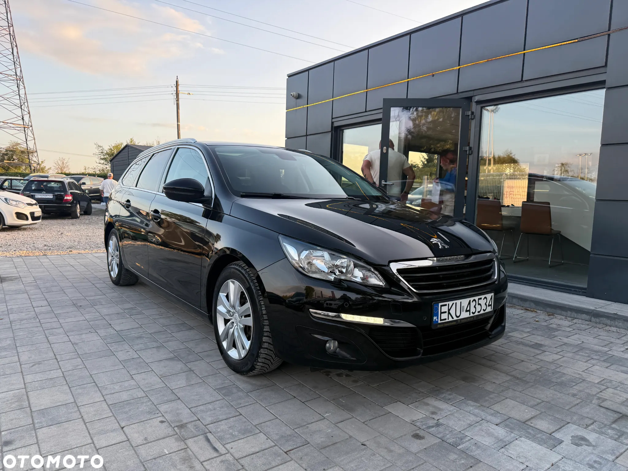Peugeot 308 HDi FAP 90 Tendance - 4