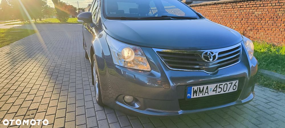 Toyota Avensis 2.0 D-4D - 2