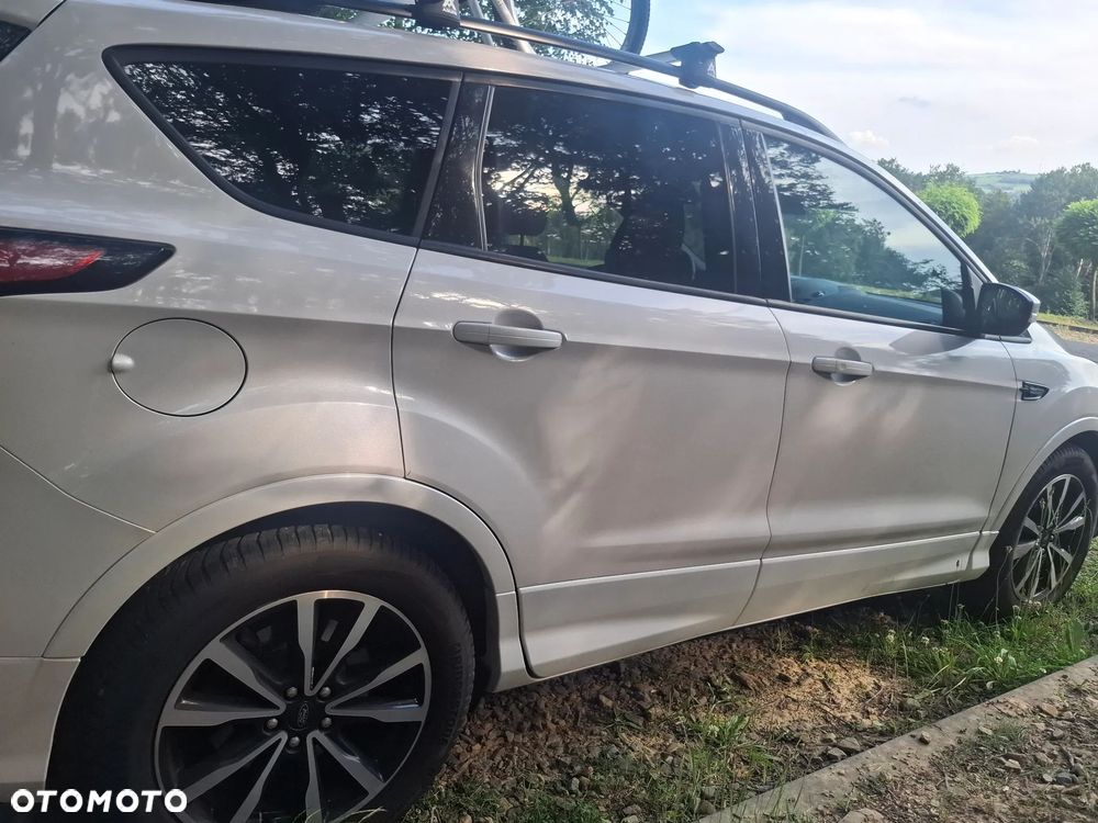 Ford Kuga 2.0 TDCi AWD ST-Line - 19