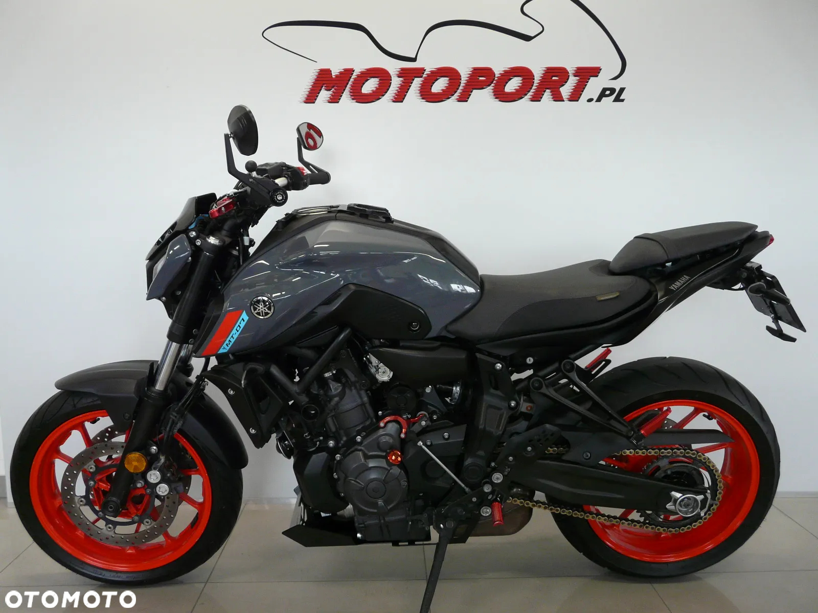 Yamaha MT - 12
