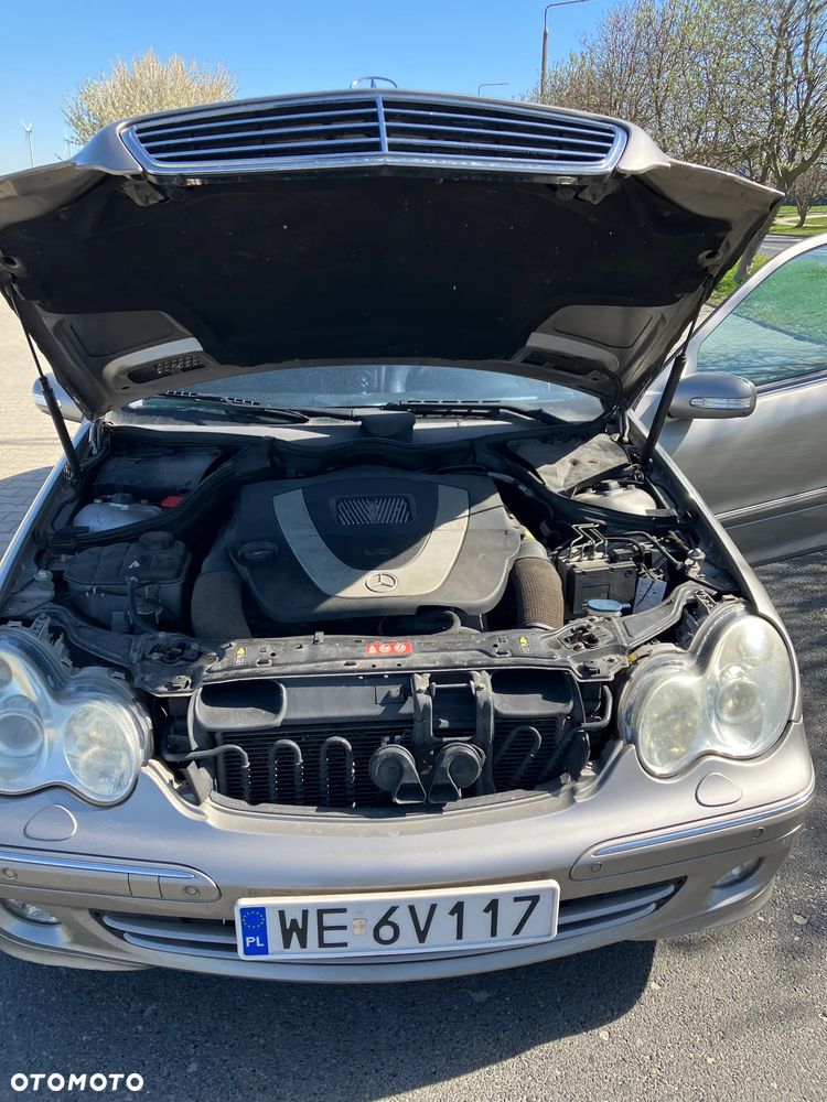 Mercedes-Benz Klasa C 280 Avantgarde 4-Matic - 10