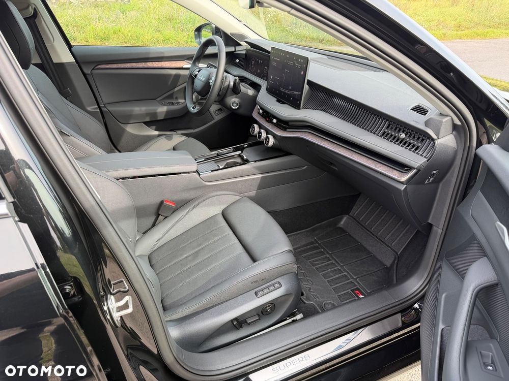 Skoda Superb 2.0 TDI SCR 4x4 L&K DSG - 20