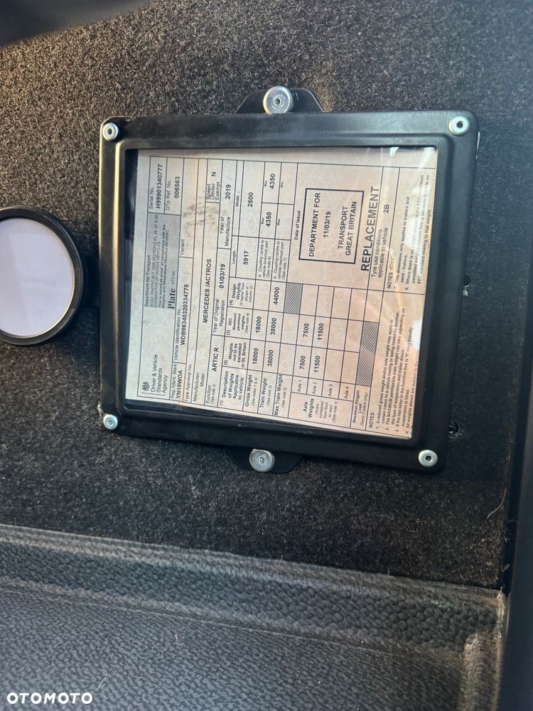 Mercedes-Benz Actros 1843 Euro 6 - 28