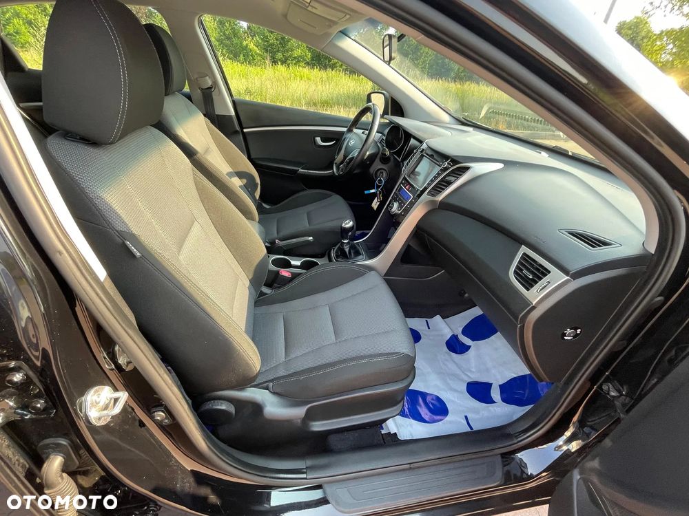 Hyundai i30 blue 1.6 GDI YES Gold - 14