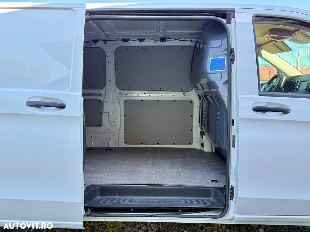 Mercedes-Benz Vito 2.2cdi 136cp AC Navi - 16
