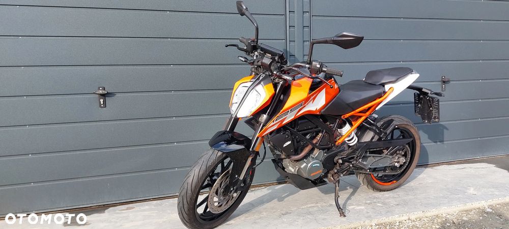 KTM Duke 125 - 22