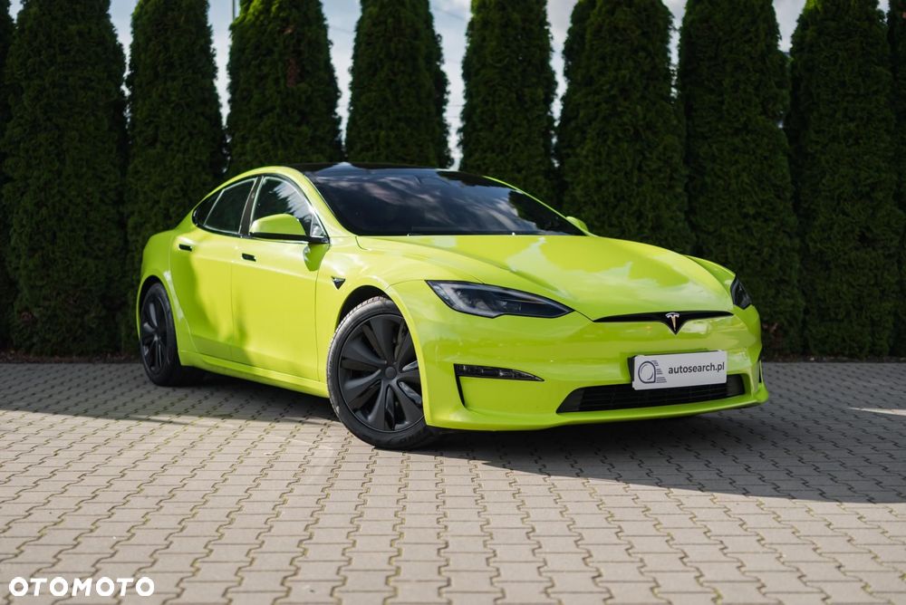 Tesla Model S - 3