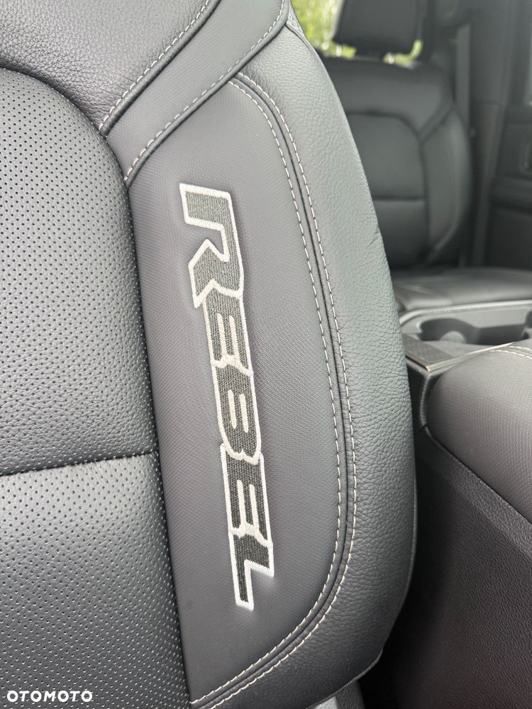 RAM 1500 Crew Cab Shortbed Rebel - 31
