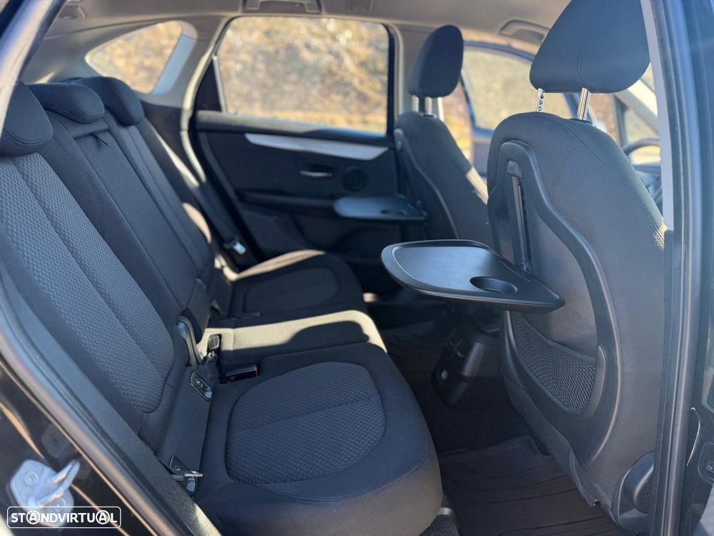 BMW 216 Active Tourer d - 11