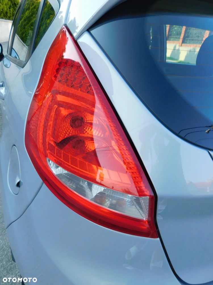 Ford Fiesta 1.25 Champions Edition - 10