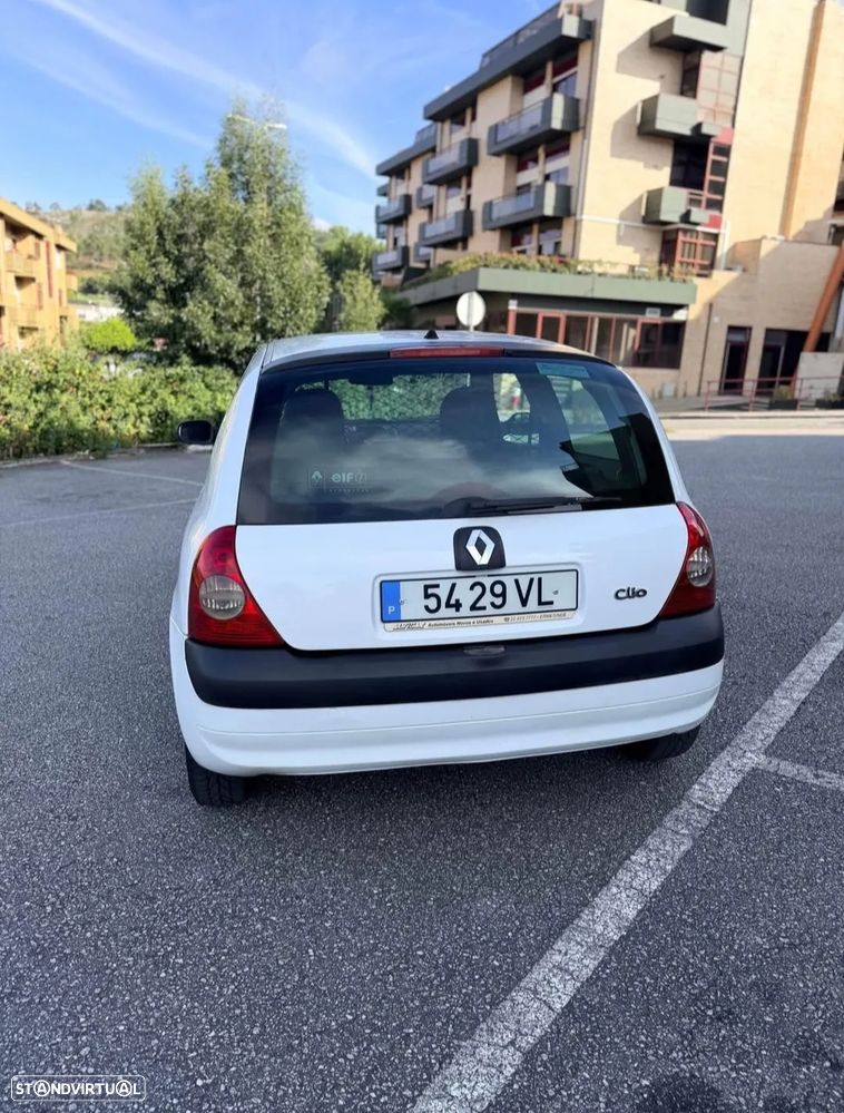 Renault Clio 1.5 dCi Confort - 8