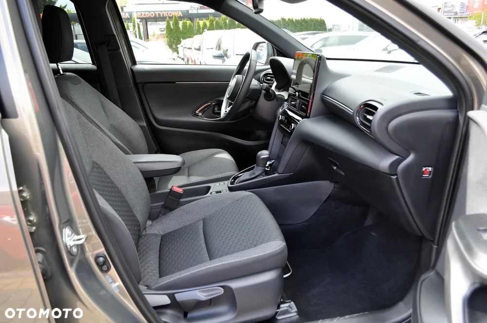 Toyota Yaris Cross Hybrid 1.5 Style - 30