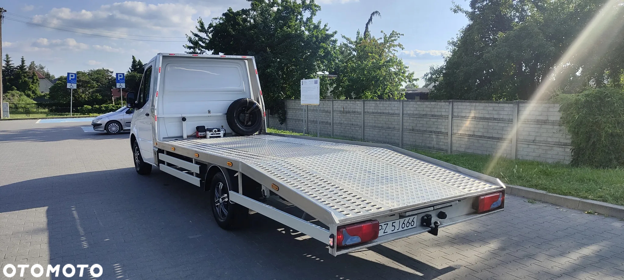 Mercedes-Benz Sprinter - 5