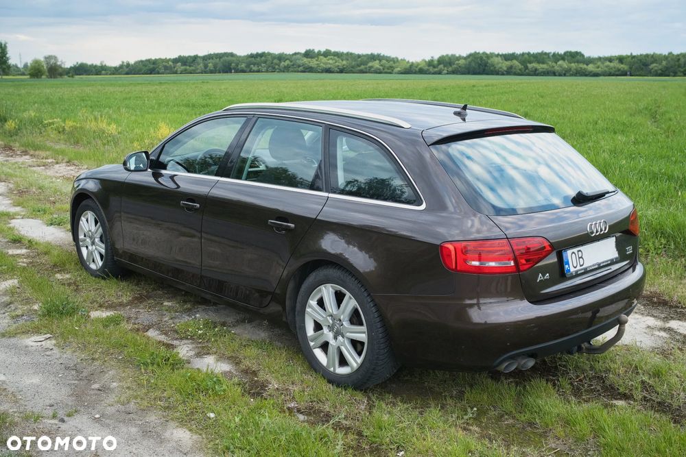 Audi A4 Avant 2.0 TDI DPF quattro Attraction - 3