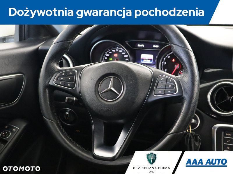 Mercedes-Benz CLA - 21