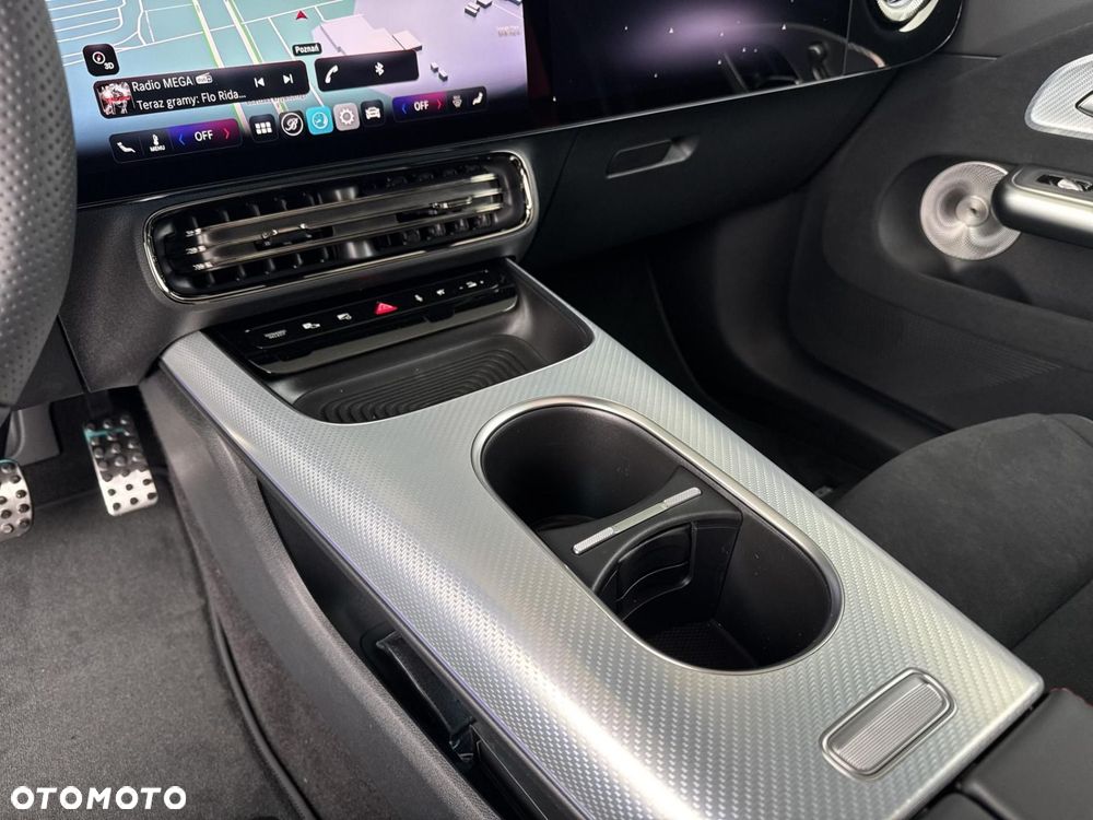 Mercedes-Benz CLA - 15