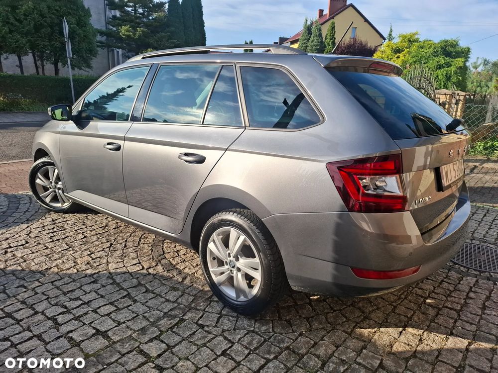 Skoda Fabia 1.0 TSI Ambition Plus - 4
