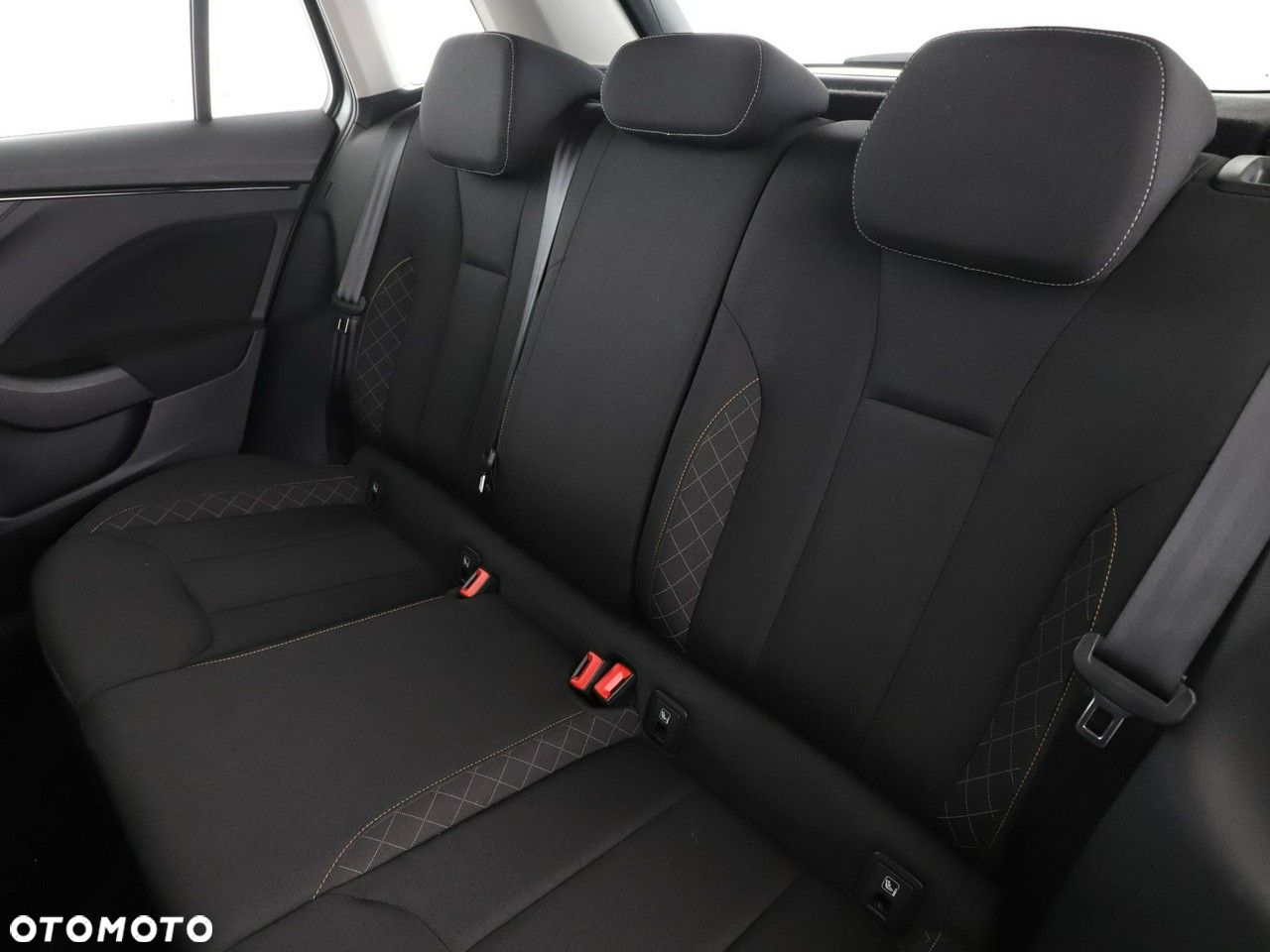 Skoda Kamiq 1.0 TSI Ambition - 17