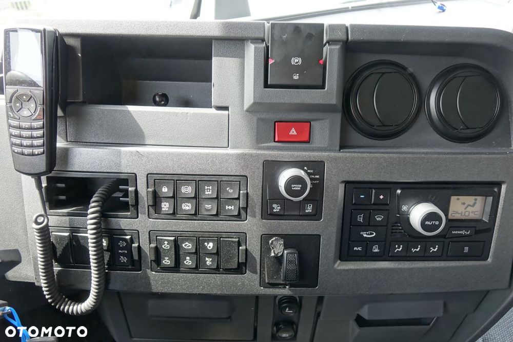 Renault GAMA T460 PROTECT / EURO 6 / STANDARD / ADR /  AUTOMAT / RETARDER / KLIMATYZACJA POSTOJOWA - 29
