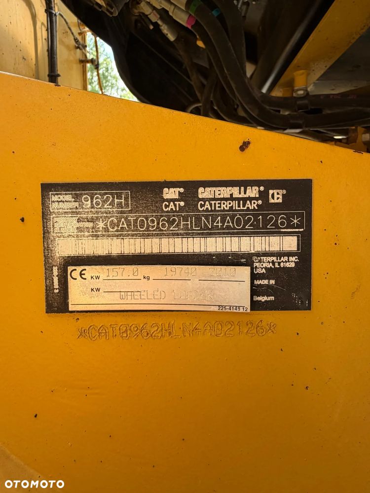 Caterpillar 962H - 12